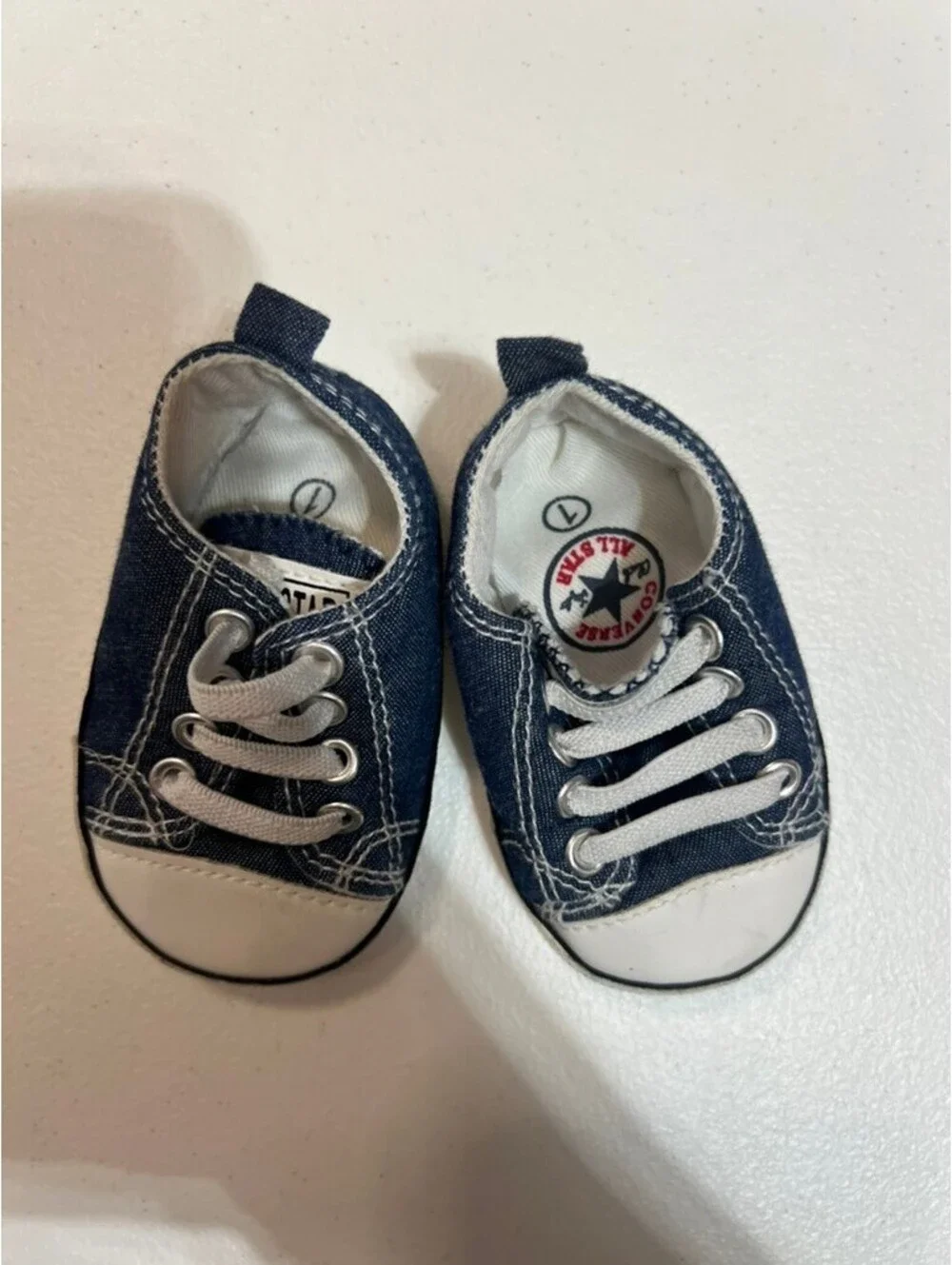 Converse All Star Chuck Taylor infant crib shoe - size 1 blue jean/navy blue